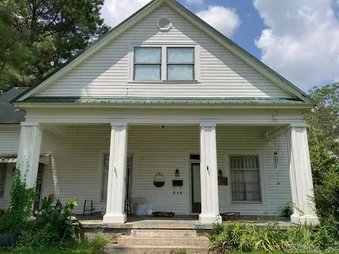 310 S Myrtle St, Warren, AR 71671 photo 3