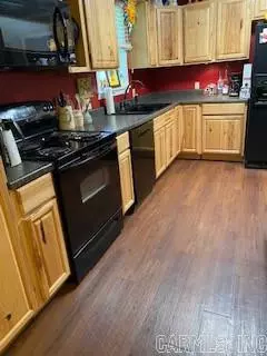 712 Sharp, Camden, AR 71701 photo 4