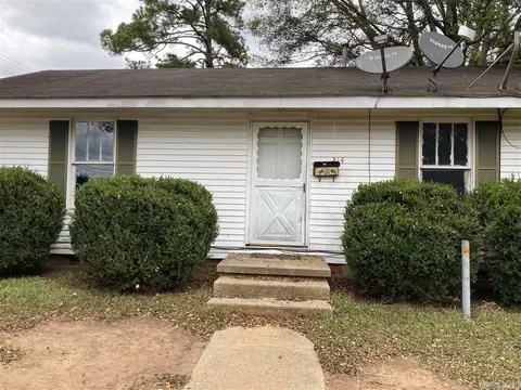 214 Reaves Cir, Warren, AR 71671 photo 8