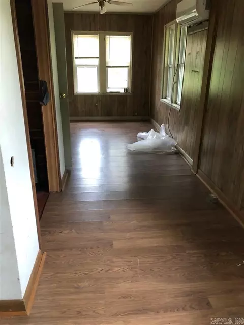 508 E Klan, Paris, AR 72855 photo 8