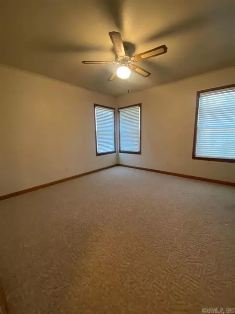611 E Wood St, Paris, AR 72855 photo 10