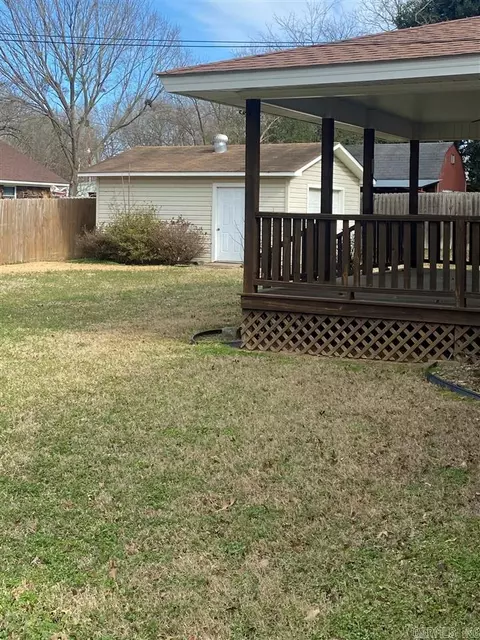 611 E Wood St, Paris, AR 72855 photo 23