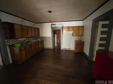 224 E Chert, Stephens, AR 71764 photo 3