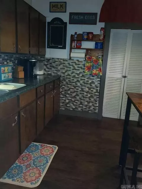 224 E Chert, Stephens, AR 71764 photo 6