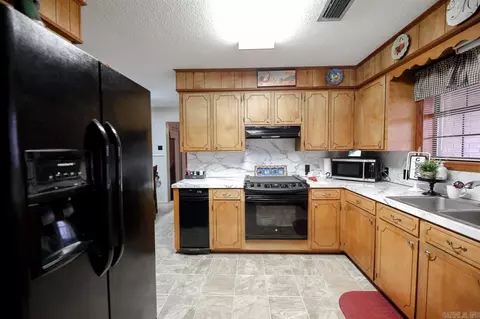 205 E Crotty Rd, Norphlet, AR 71759 photo 6