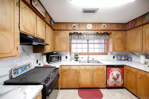 205 E Crotty Rd, Norphlet, AR 71759 photo 4
