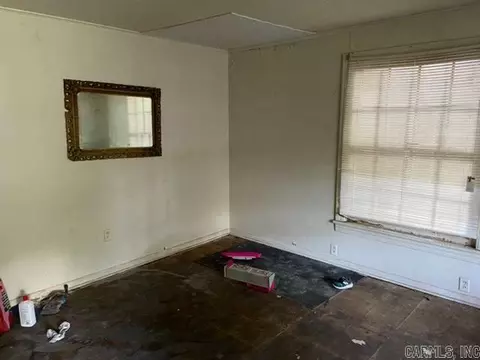 708 Spring St, El Dorado, AR 71730 photo 2