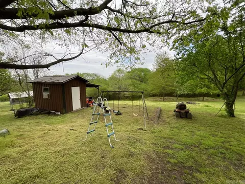 1819 S 5th St, Paris, AR 72855 photo 4
