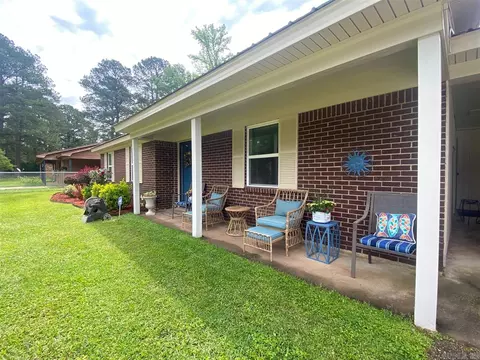 1405 Melrose, Warren, AR 71671 photo 3