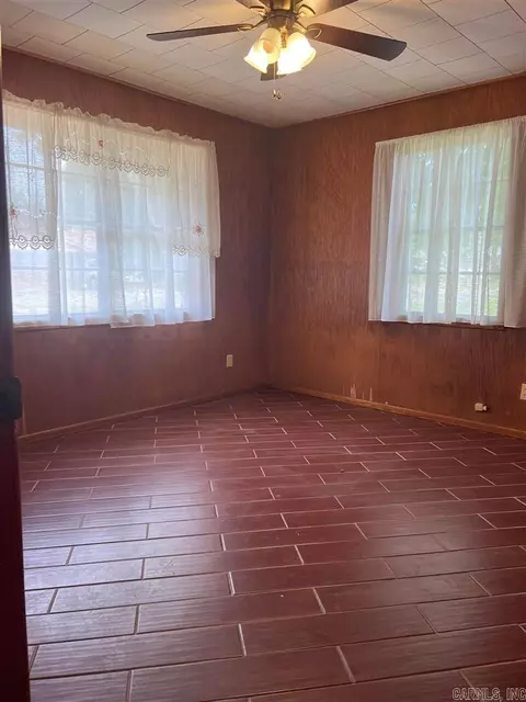 1506 S Elm St, Paris, AR 72855 photo 9
