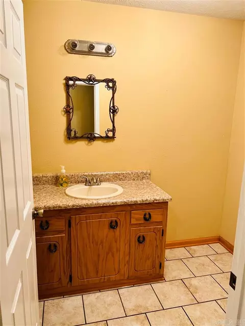 317 Calhoun 513, Hampton, AR 71744 photo 9