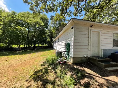 1821 S 5th, Paris, AR 72855 photo 6