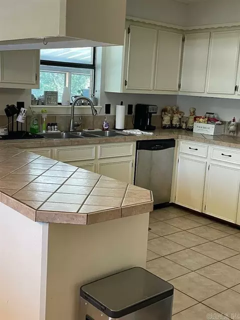 8016 Old Post Rd, Texarkana, AR 71854 photo 5