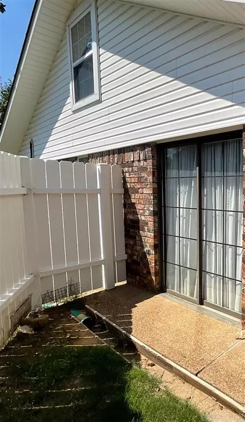 1201 N 4th St, Paris, AR 72855 photo 3