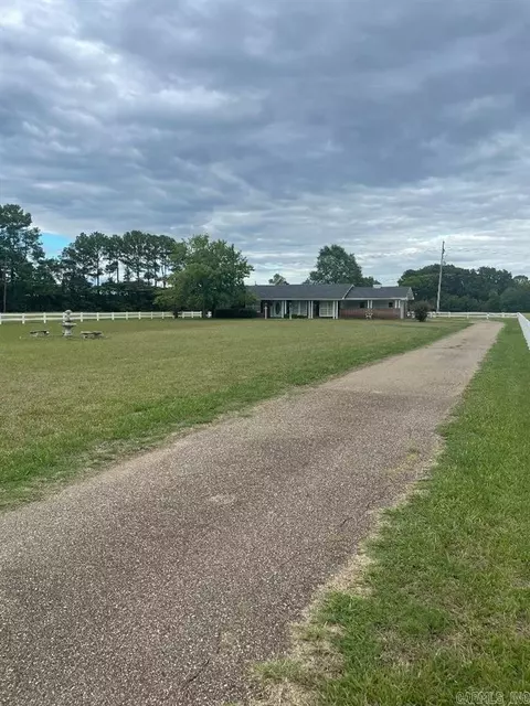 2528 N Constitution, Ashdown, AR 71822 photo 8