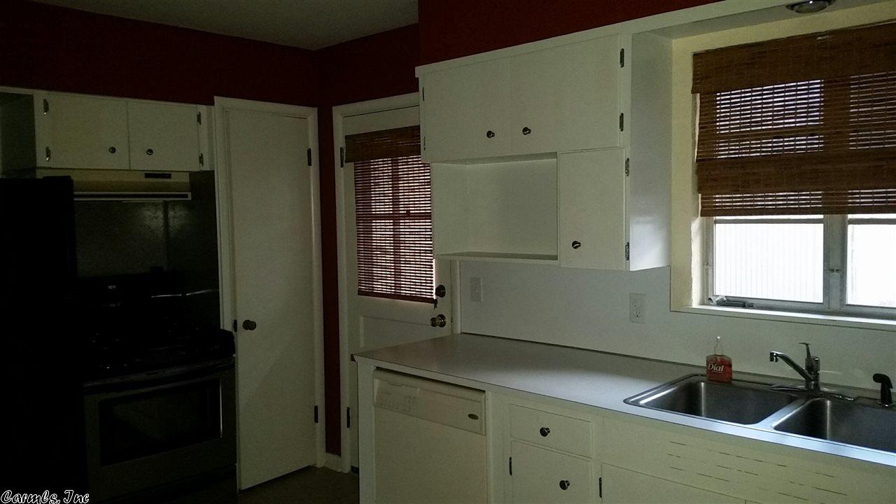 1001 Lakeside Dr, Mena, AR 71953 photo 7