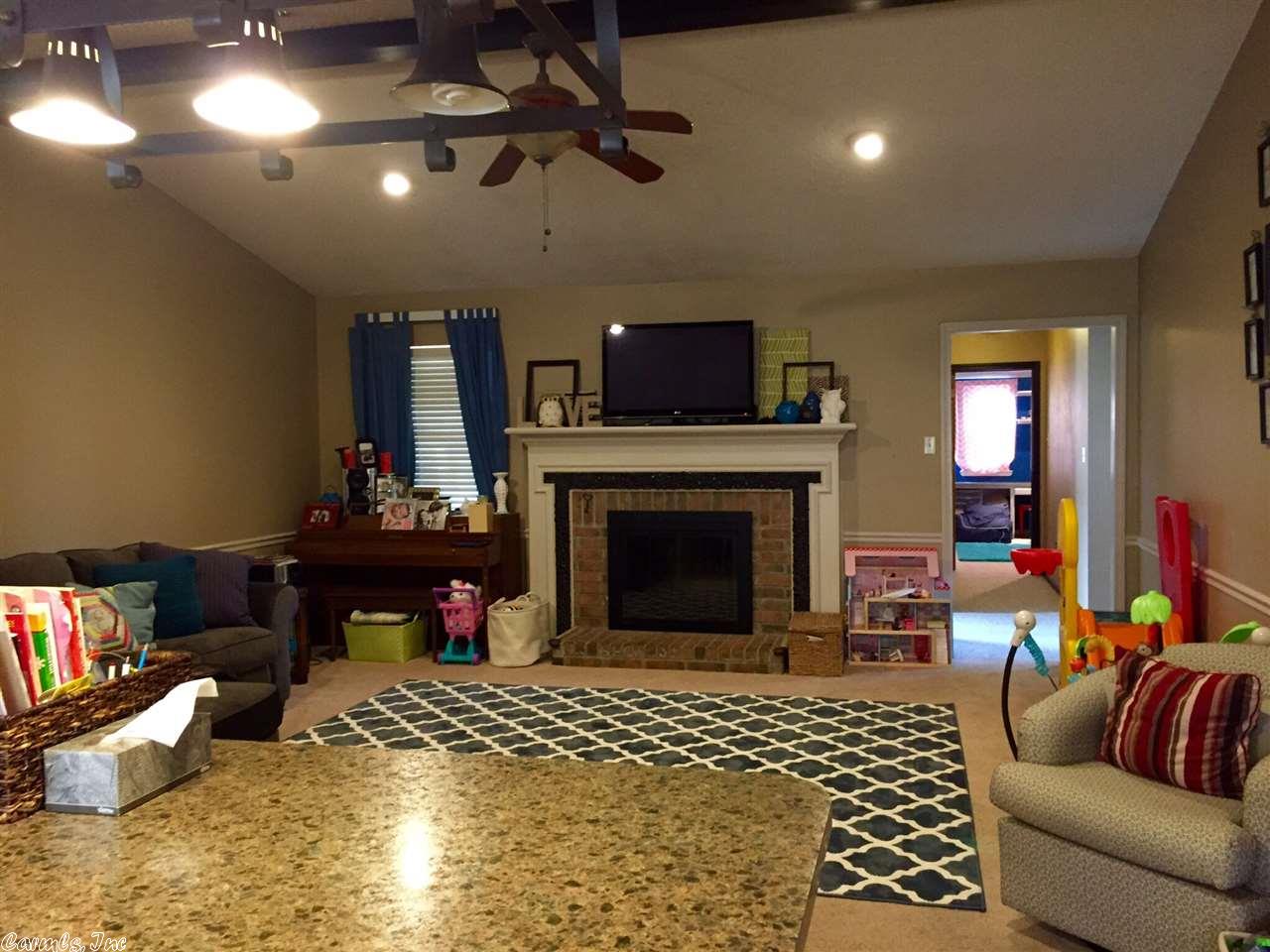 7 E Hampton Dr, Conway, AR 72034 photo 3