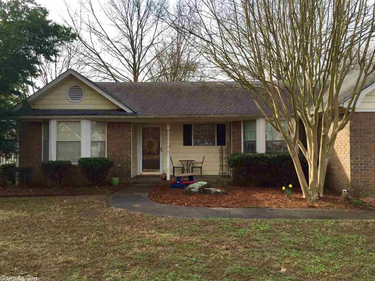 7 E Hampton Dr, Conway, AR 72034 photo 1