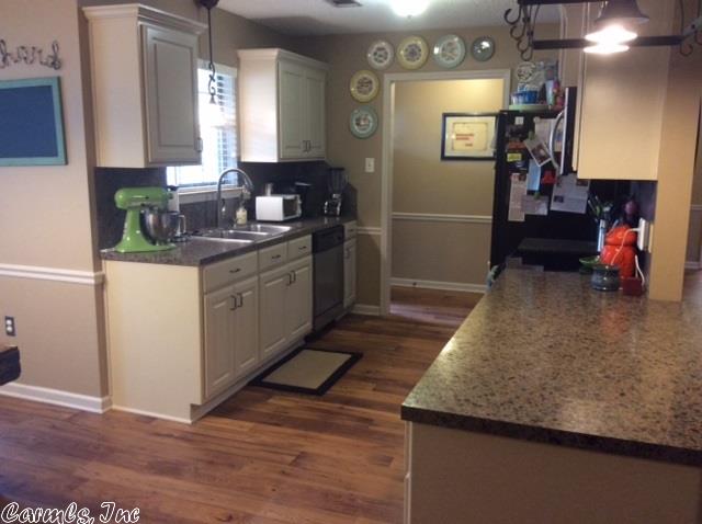 7 E Hampton Dr, Conway, AR 72034 photo 5