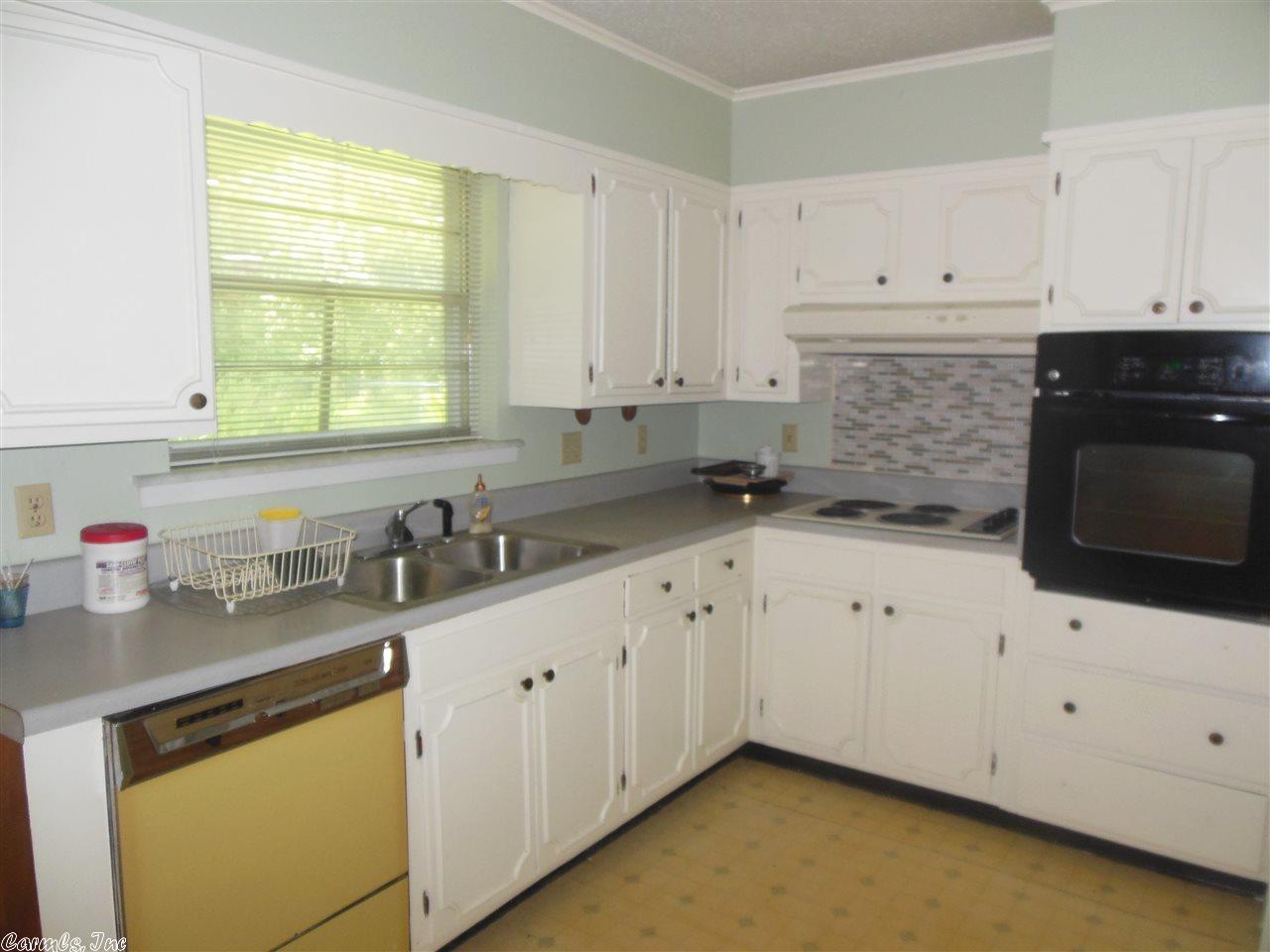 1100 S Washington St, Pine Bluff, AR 71601 photo 3
