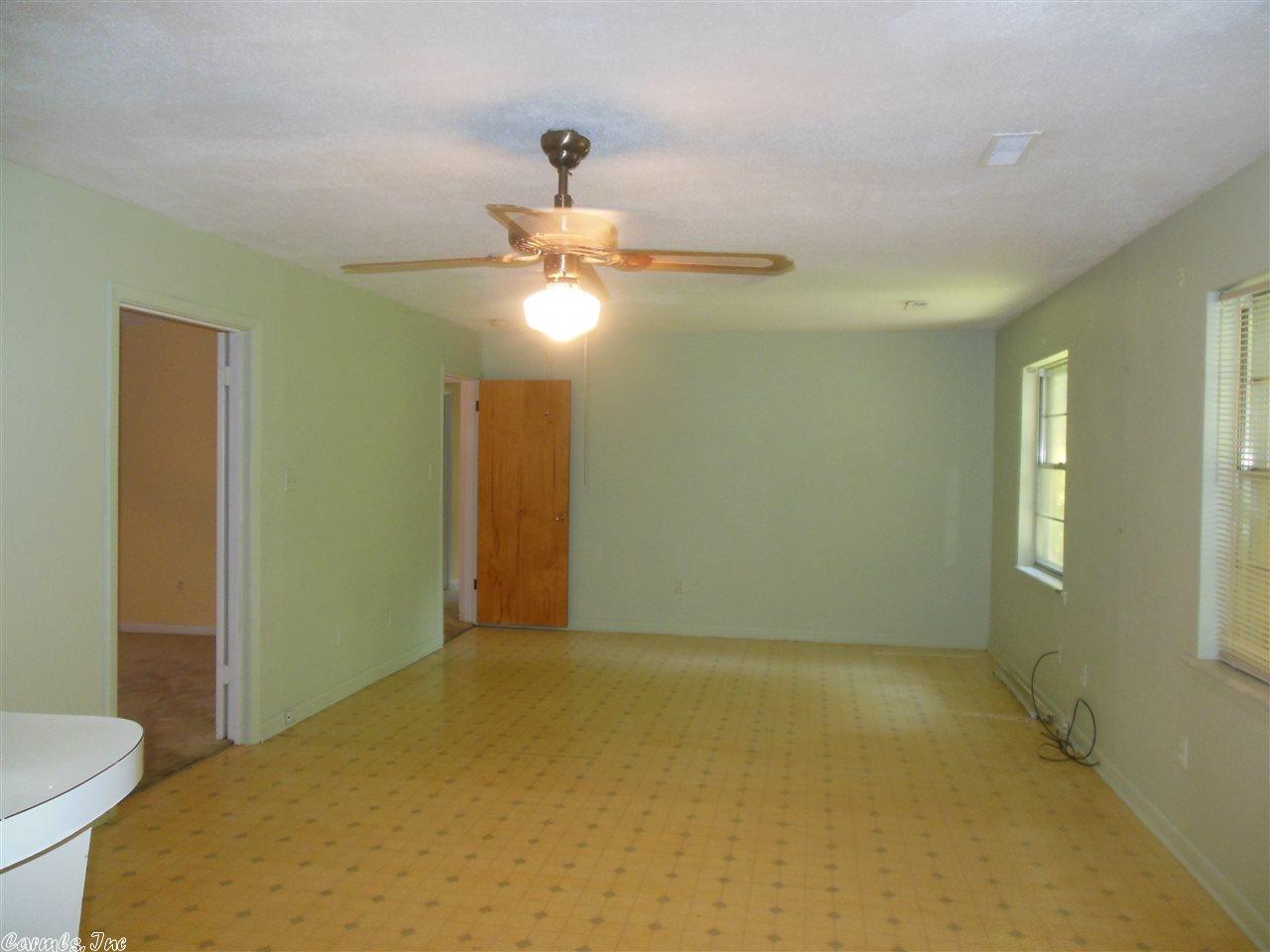 1100 S Washington St, Pine Bluff, AR 71601 photo 6
