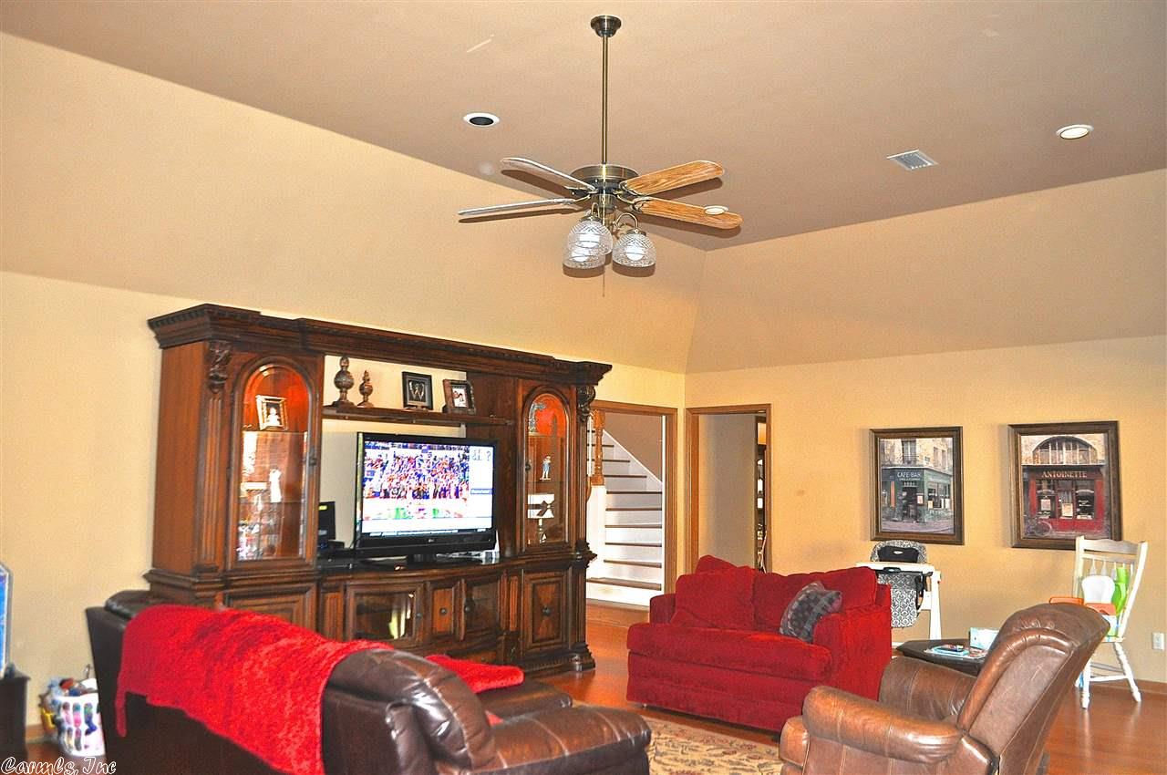 1165 Cambridge Dr, Benton, AR 72019 photo 6