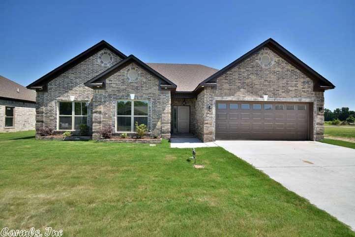 1330 Andrews Dr, Conway, AR 72032 photo 1