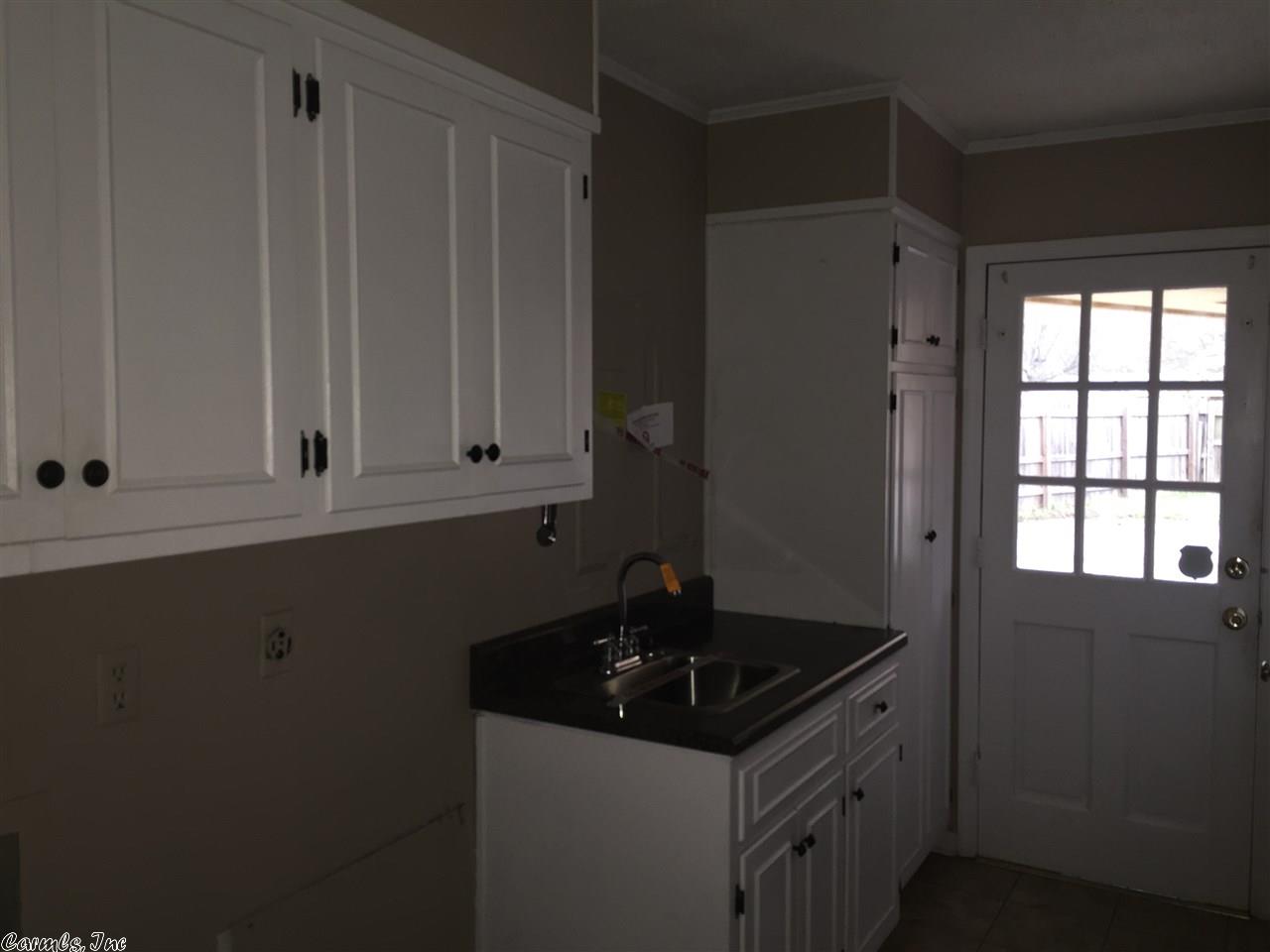 5 Sutton Pl, Pine Bluff, AR 71603 photo 5