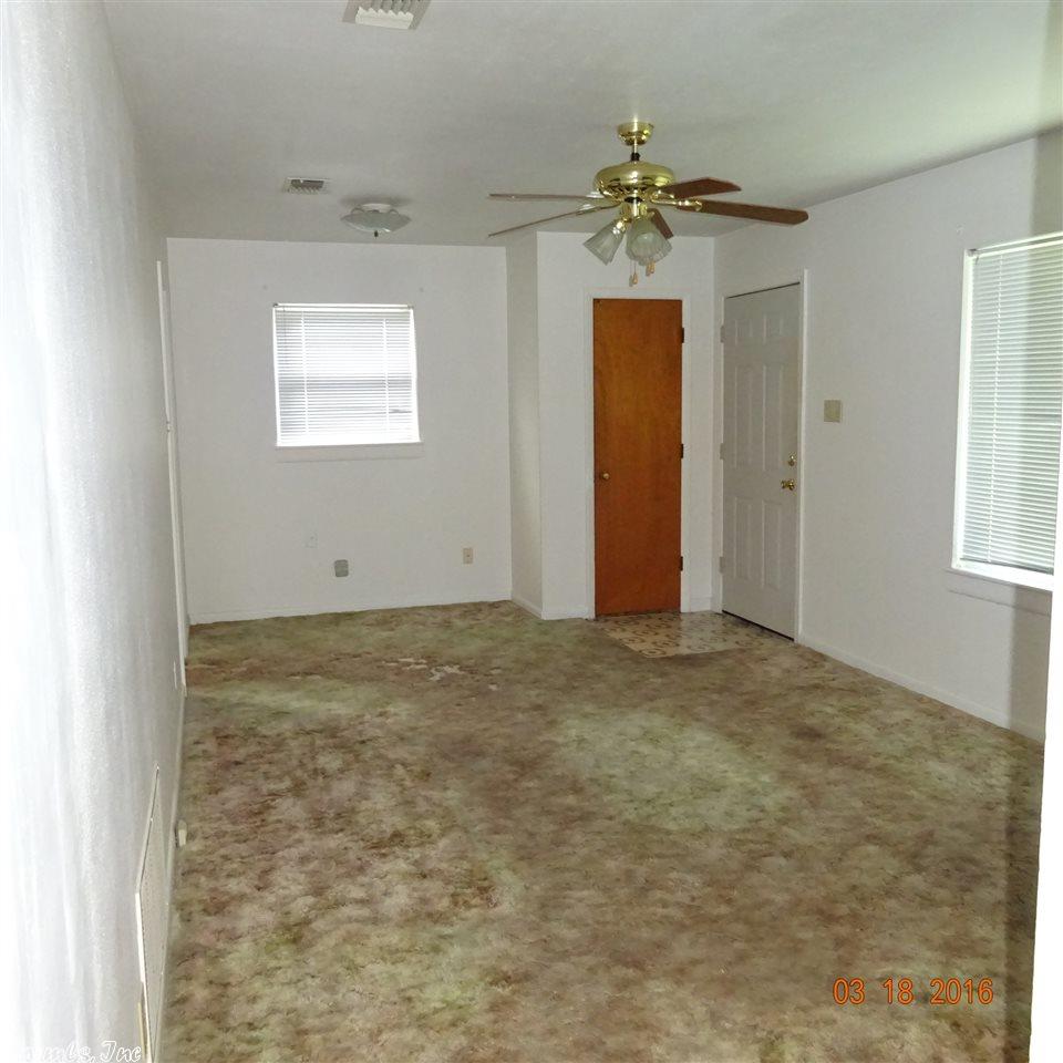 3103 Lilac St, Pine Bluff, AR 71603 photo 4