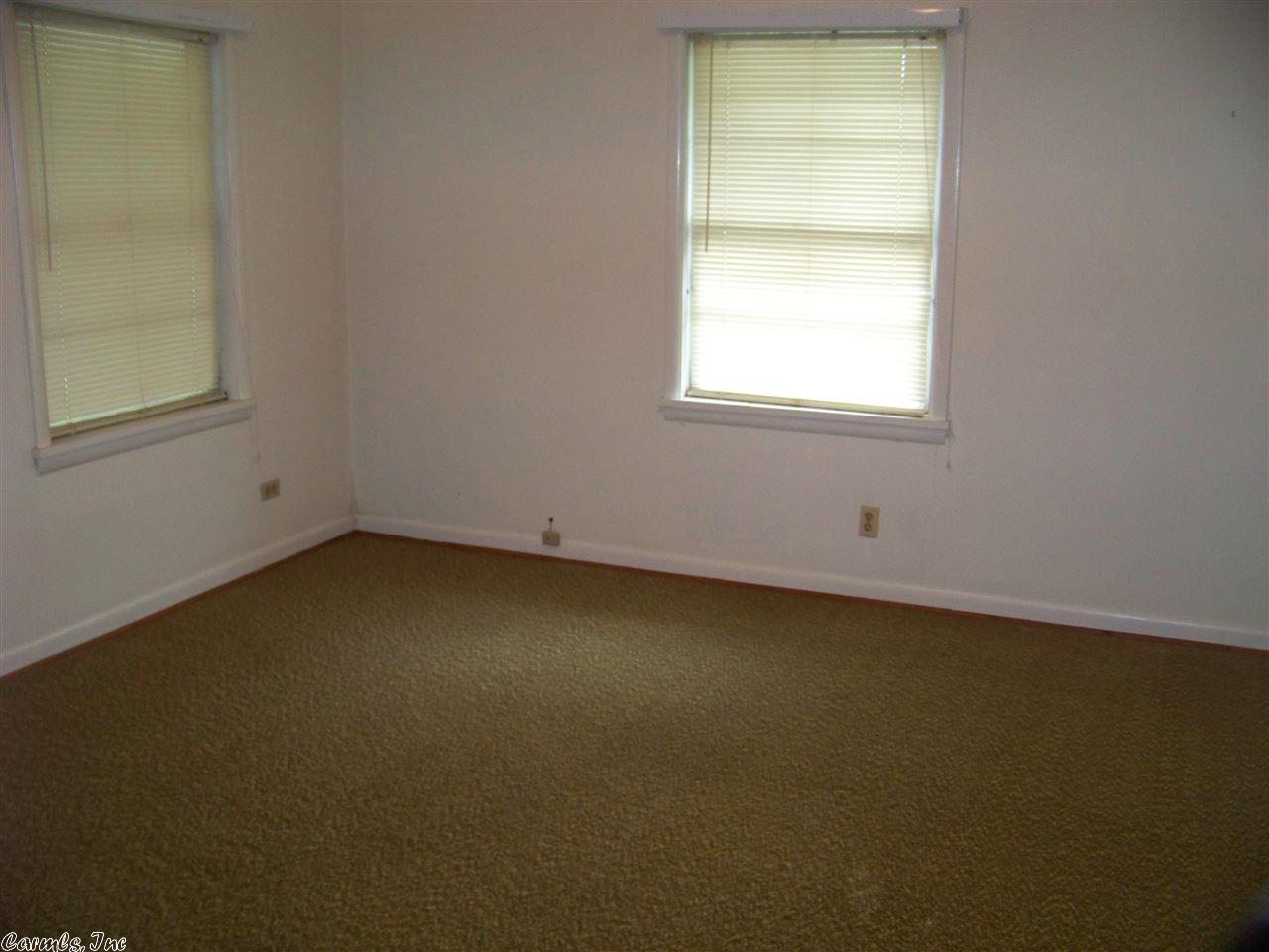 712 Mchenry, Malvern, AR 72104 photo 5