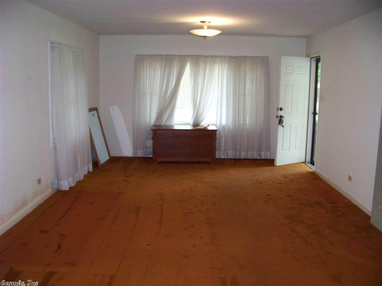 712 Mchenry, Malvern, AR 72104 photo 4