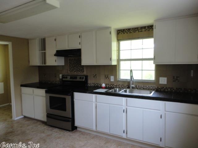 714 Berwick, Benton, AR 72019 photo 3