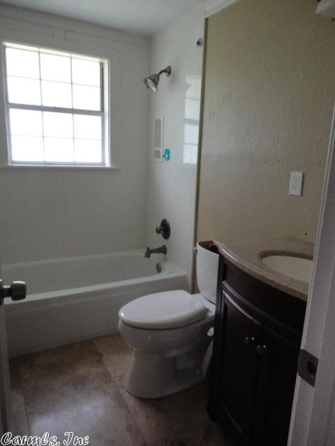714 Berwick, Benton, AR 72019 photo 6