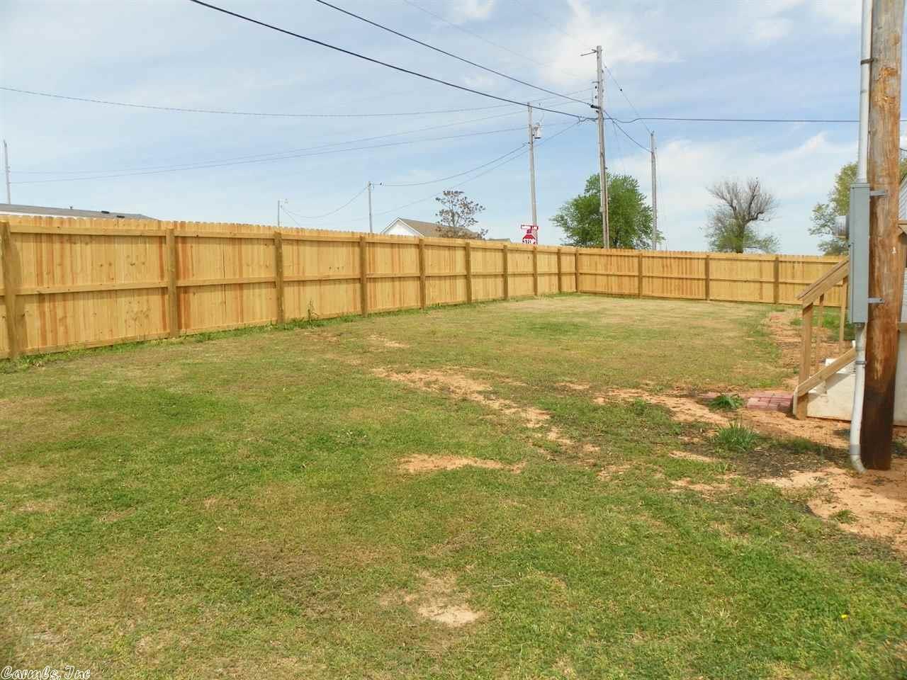 714 N 2nd St, Marmaduke, AR 72443 photo 6