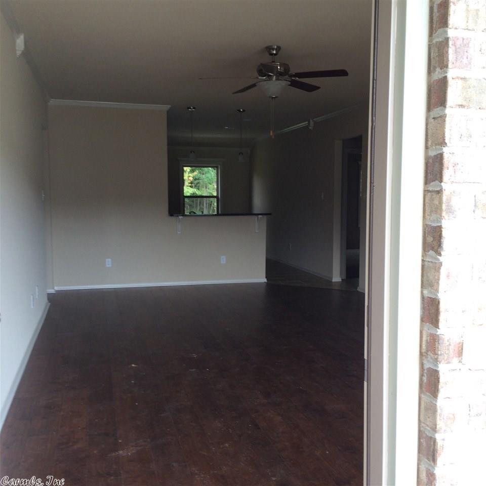 1318 Crossing Loop, Bryant, AR 72022 photo 2