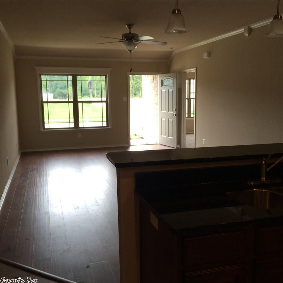 1318 Crossing Loop, Bryant, AR 72022 photo 8