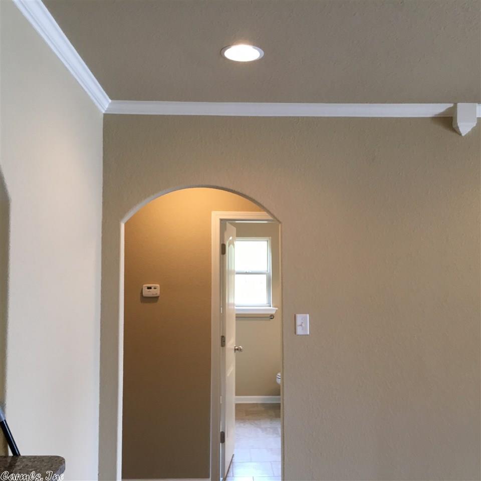 201 Crossing Pl, Bryant, AR 72022 photo 8