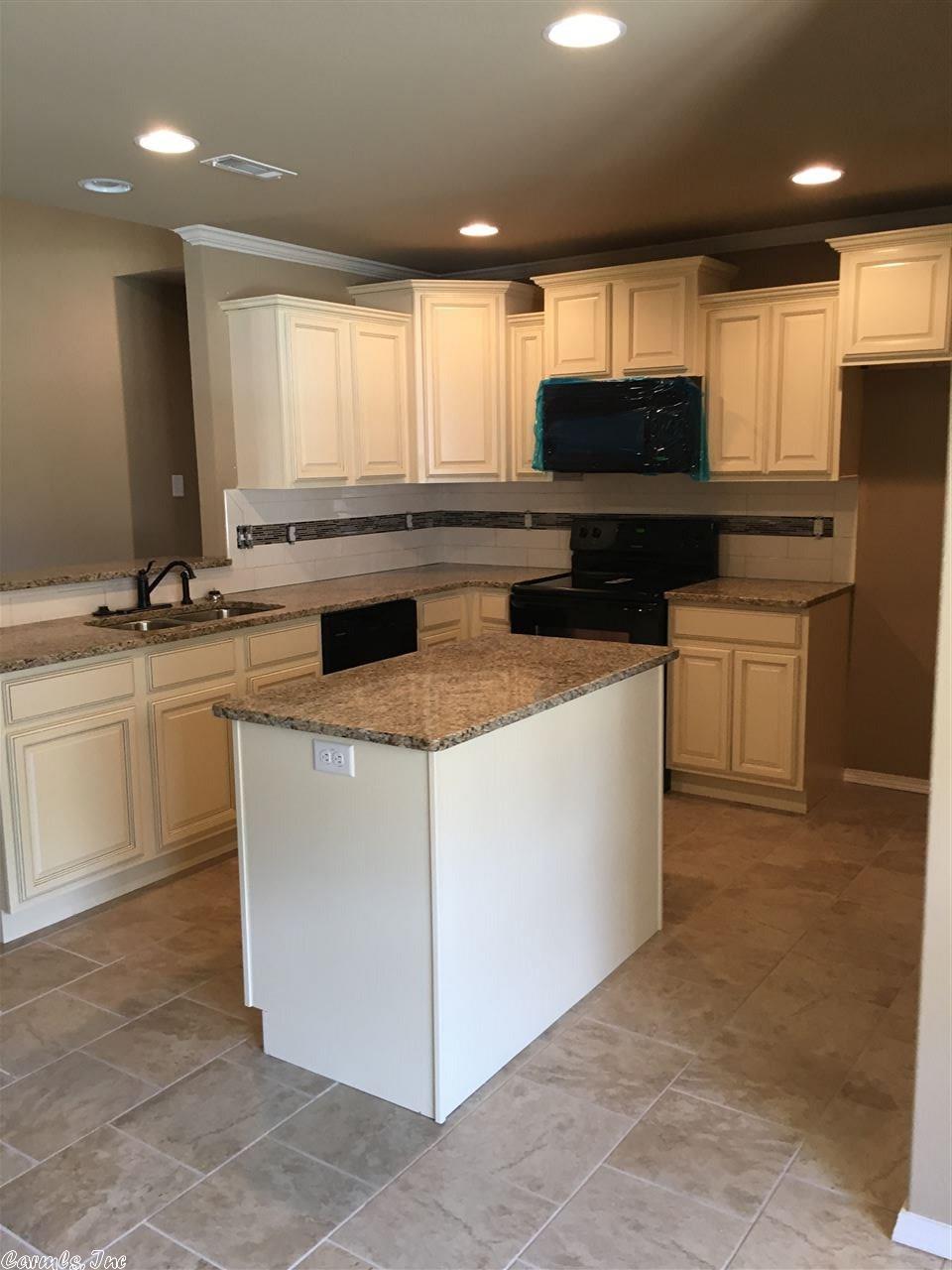 303 Crossing Ct, Bryant, AR 72022 photo 16