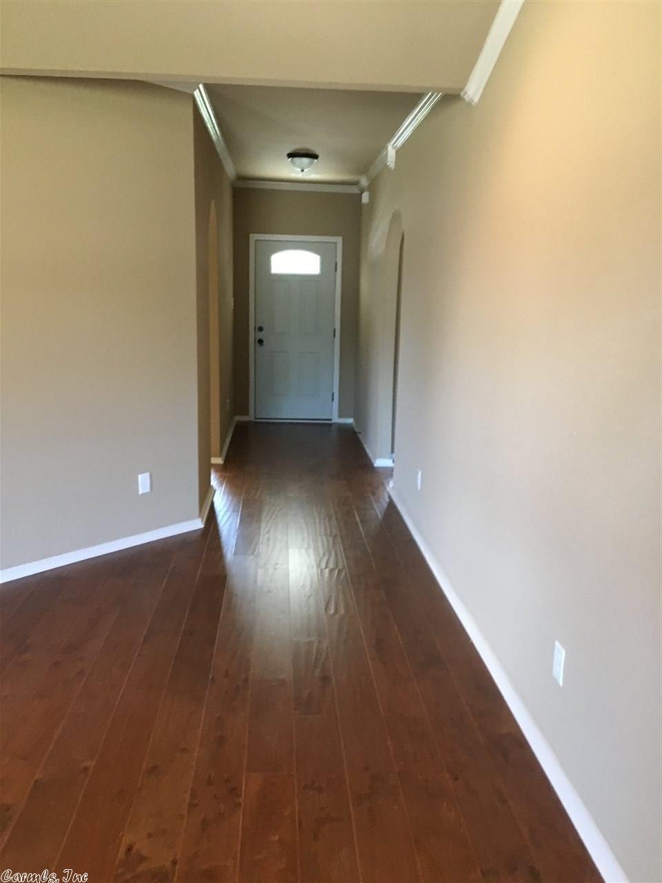 303 Crossing Ct, Bryant, AR 72022 photo 9