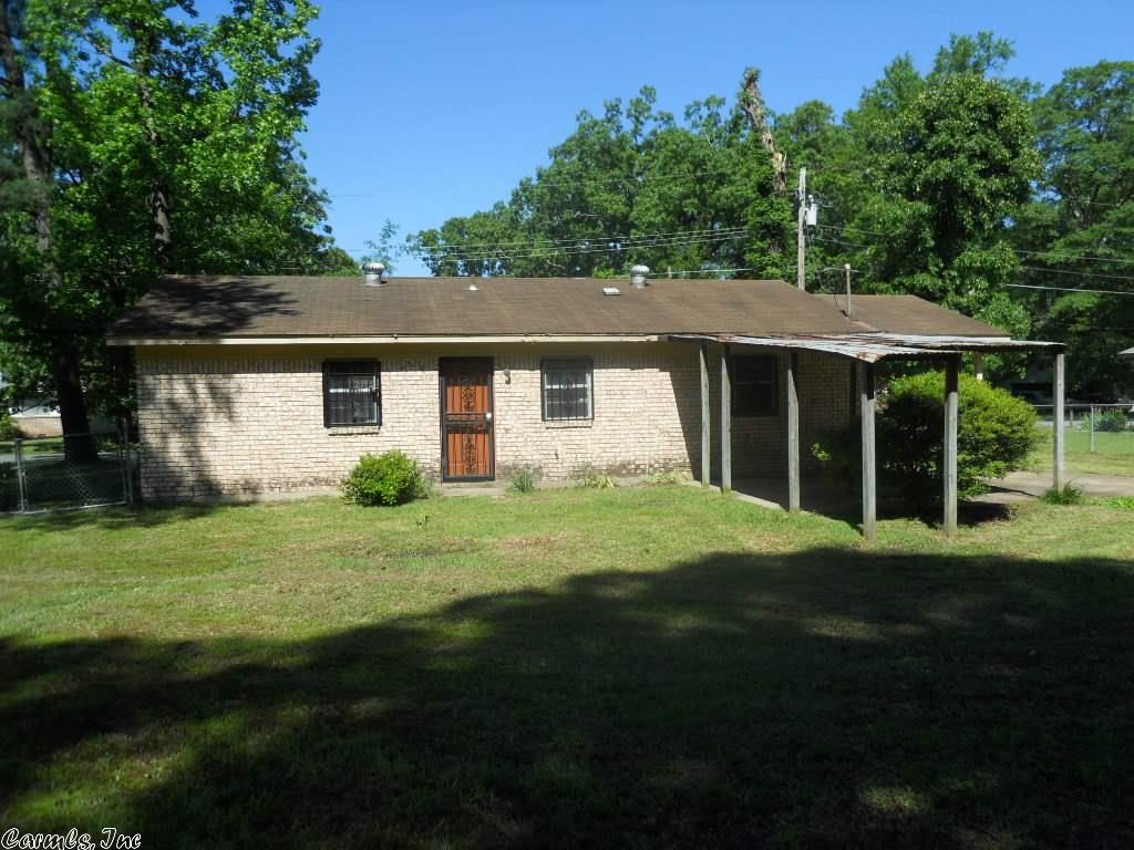2311 Crestwood Dr, Pine Bluff, AR 71603 photo 2