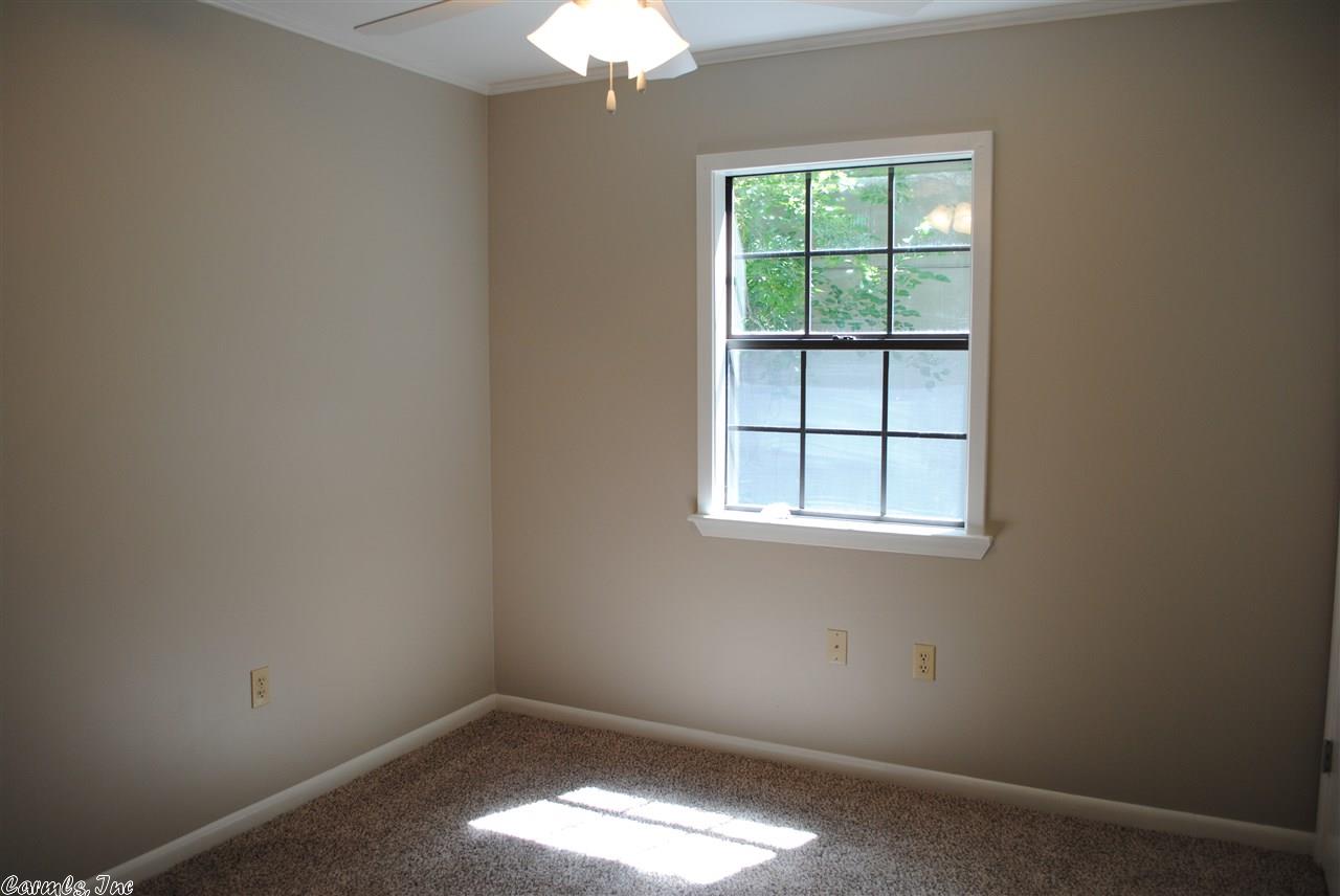 8 Hallous St, Conway, AR 72032 photo 23