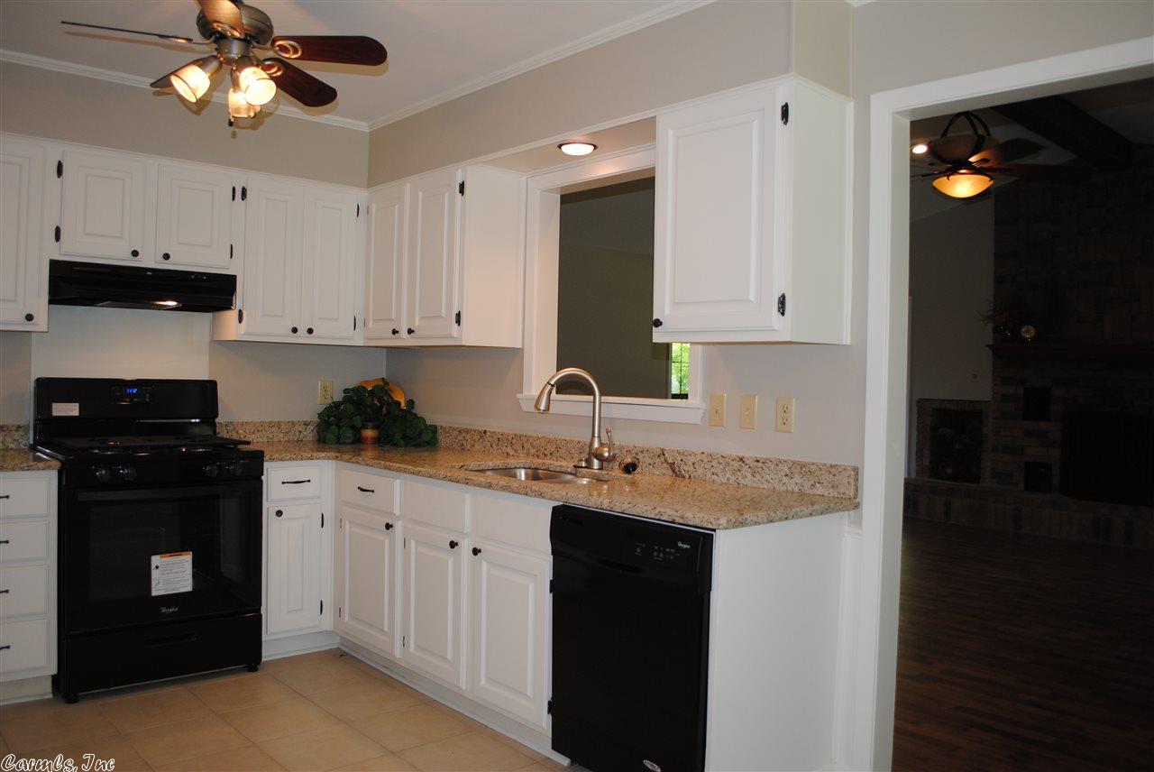 8 Hallous St, Conway, AR 72032 photo 9