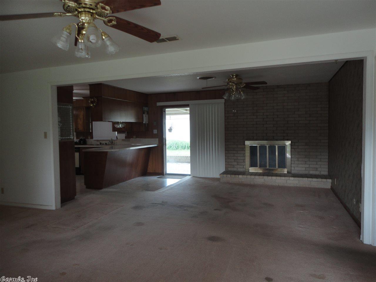 2235 Mchenry Cir, Malvern, AR 72104 photo 4