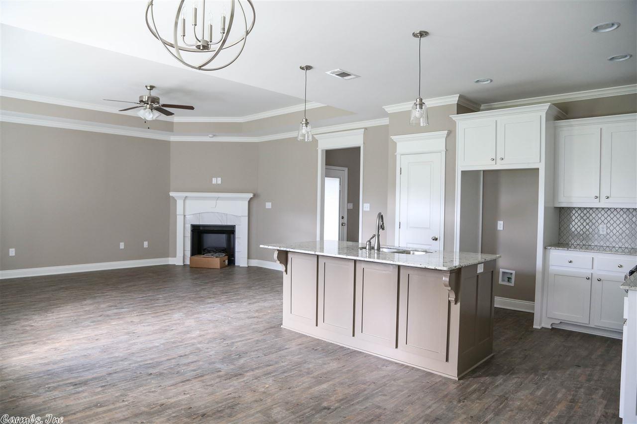 320 Prospect Park Loop, Bryant, AR 72022 photo 4