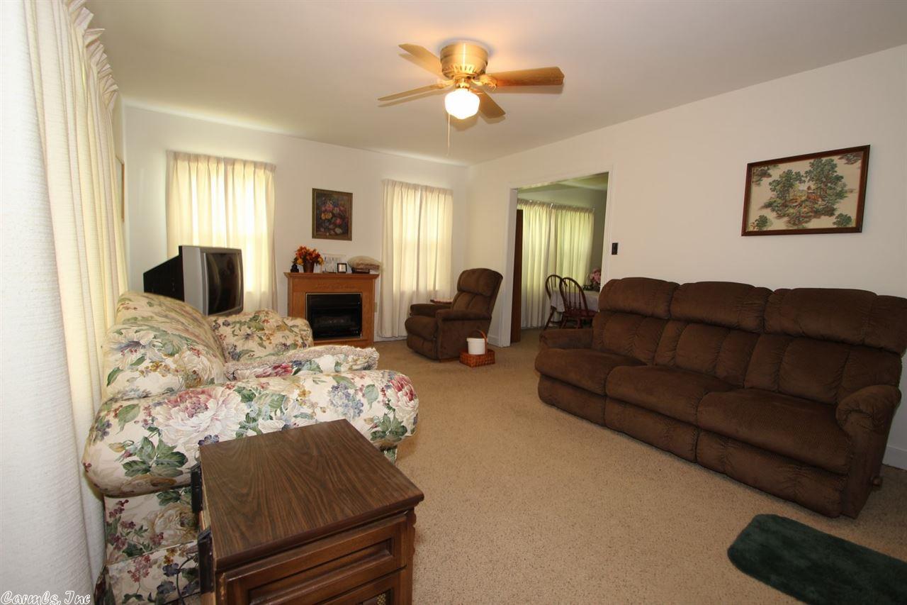 801 Poplar, Benton, AR 72015 photo 2