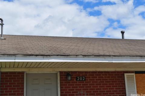 202 Sharp, Jonesboro, AR 72401 photo 3