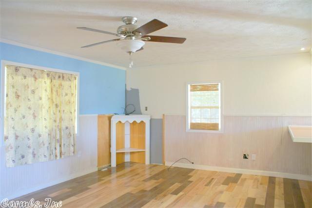 210 Jay St, Melbourne, AR 72556 photo 4
