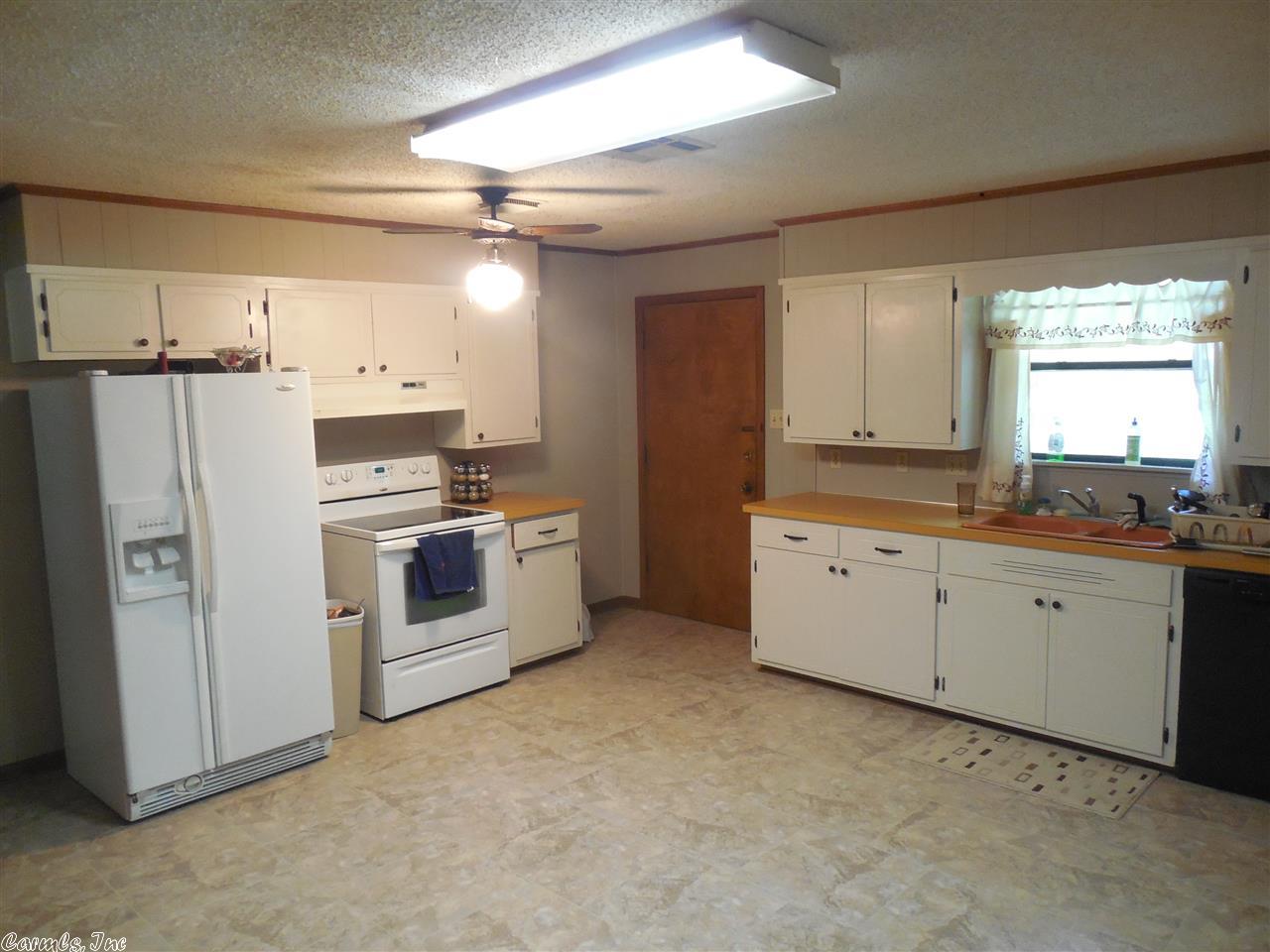 1500 Red Oak Ln, Pine Bluff, AR 71603 photo 9