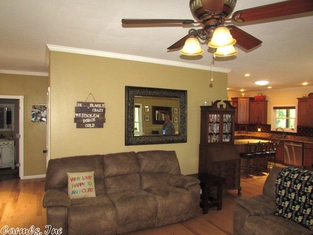 334 Clint Dr, Bismarck, AR 71929 photo 4