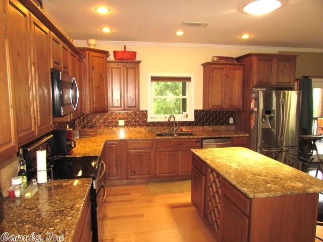 334 Clint Dr, Bismarck, AR 71929 photo 9